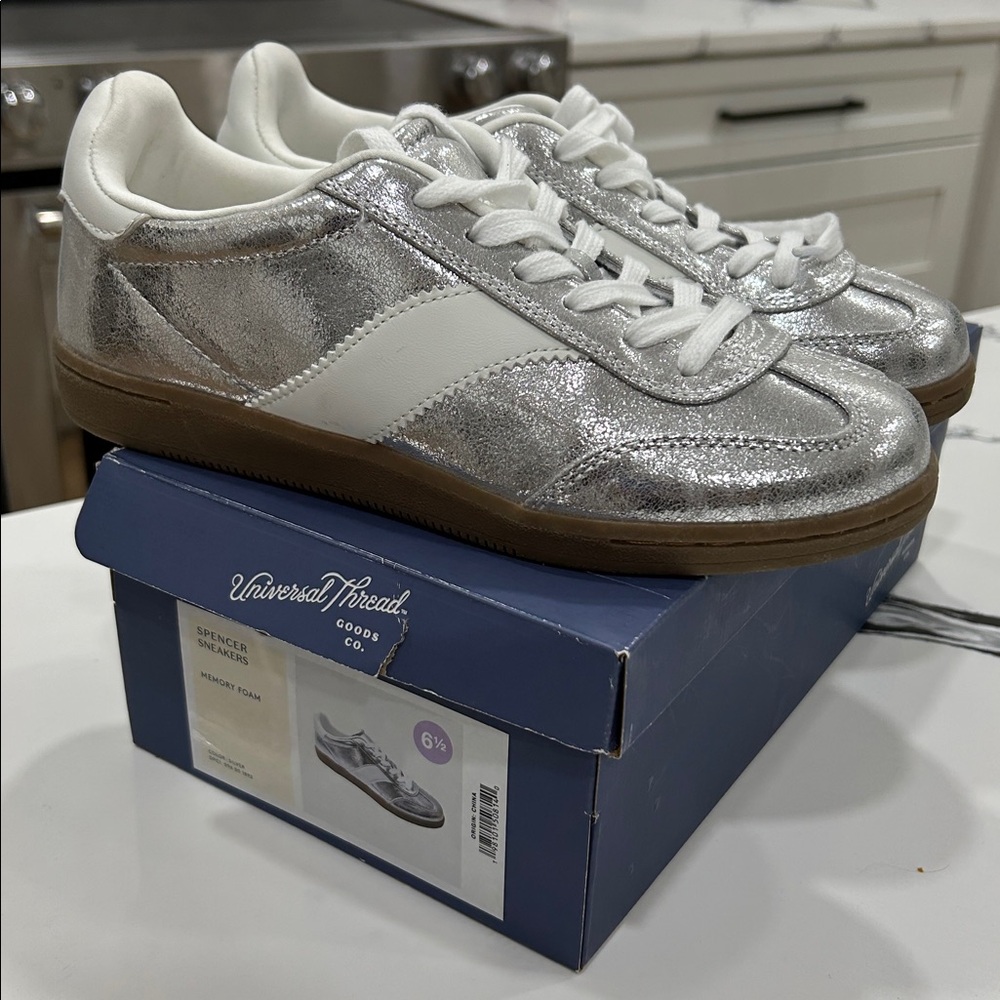 Worn once - UNIVERSAL THREAD ‘Spencer’ Silver Metallic Sneakers - Picture 3 of 10